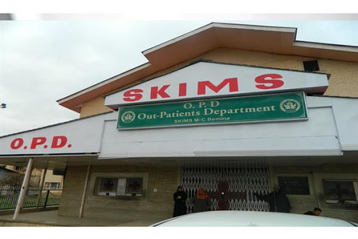 10 covid-19 patients discharged from SKIMS Bemina.