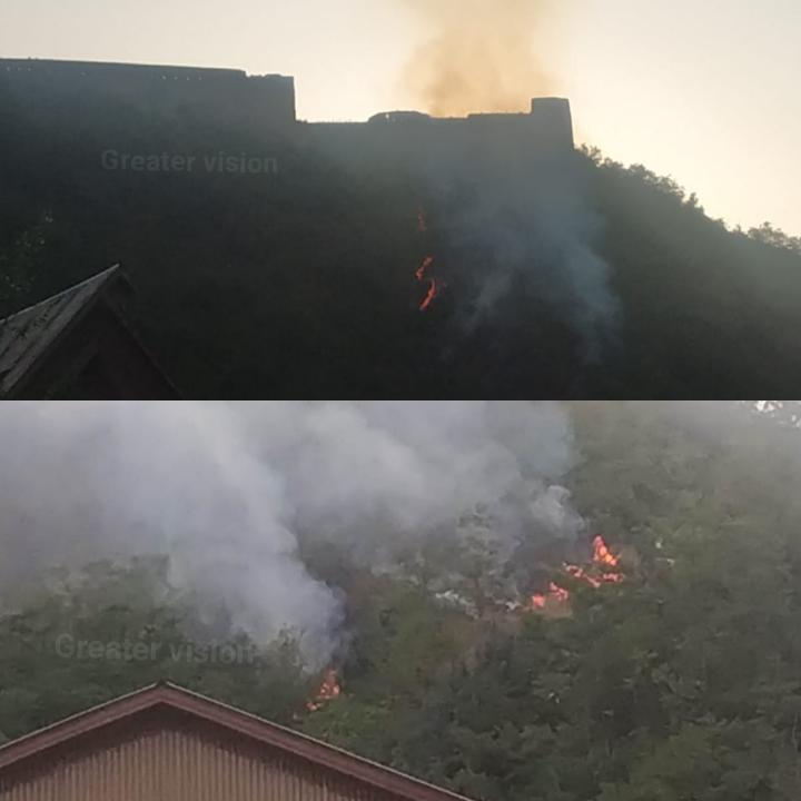 Fire broke at  Hariparbat srinagar