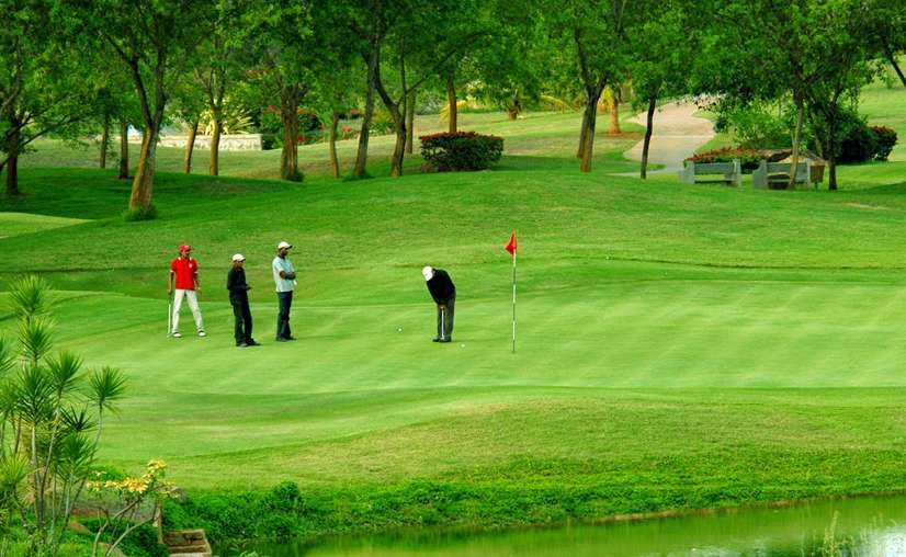Gulmarg Golf Course Deserted By Authorities After Spending Crores In Past For Its Maintenance, Millions Worth Machinery Turned Rusty