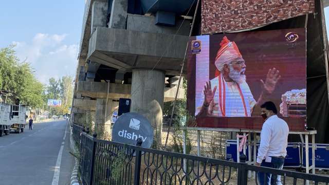 First time in 74 years, PM’s speech displayed live on big screens at Srinagar areas