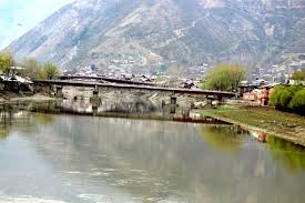 No flood threat as of now, water level in Jehlum below danger mark, says Chief Engineer IFC Kmr