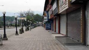 Aug 5: Restrictions cripple life in Kashmir