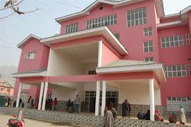 MC Anantnag premises turn into public parking; patients, attendants, staff members suffer