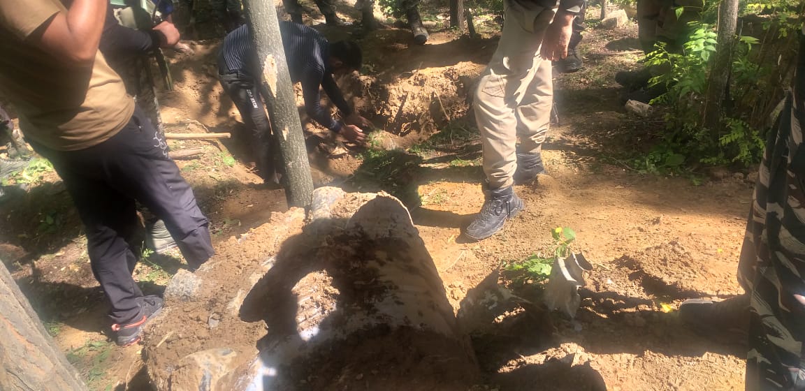 Forces bust hideout in Awantipora, recover ‘explosive material’