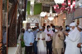 Advisor Khan reviews Urs arrangements at Makhdoom Sahib (RA) Shrine