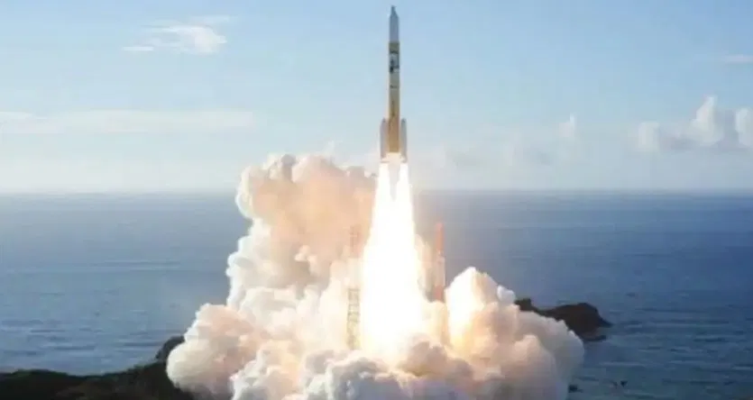 China tests secret spacecraft amid crisis with India
