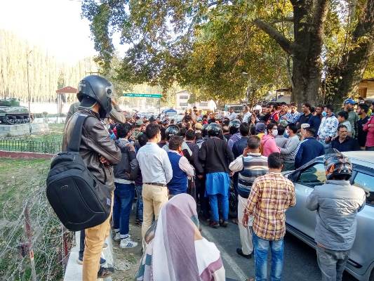 Army vehicle crashes Scooty rider to death in Srinagar