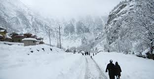 People start preparations for harsh winters in Kashmir