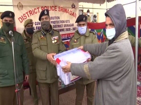 Srinagar Police held COVID awareness camp, COVID Safety Kits distributed