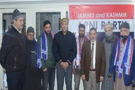 Independent councillors of MC Pahalgam join Apni Party