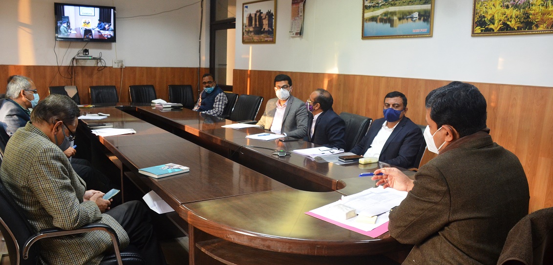 NH44 widening: Div Com Jammu reviews progress on Nashri to Banihal stretch