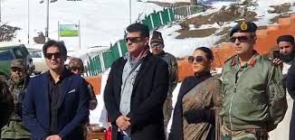 Bollywood crews will make major come back to Kashmir valley: Celebs in Gulmarg