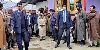 Mehbooba Mufti visits home of cop killed in Barzulla  attack