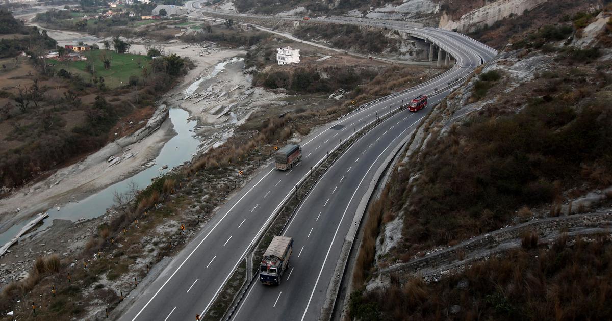 J&K NHW To Remain Close Tomorrow For Traffic: Official