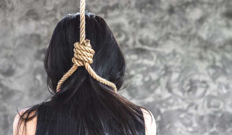 Woman found hanging in her room in Srinagar