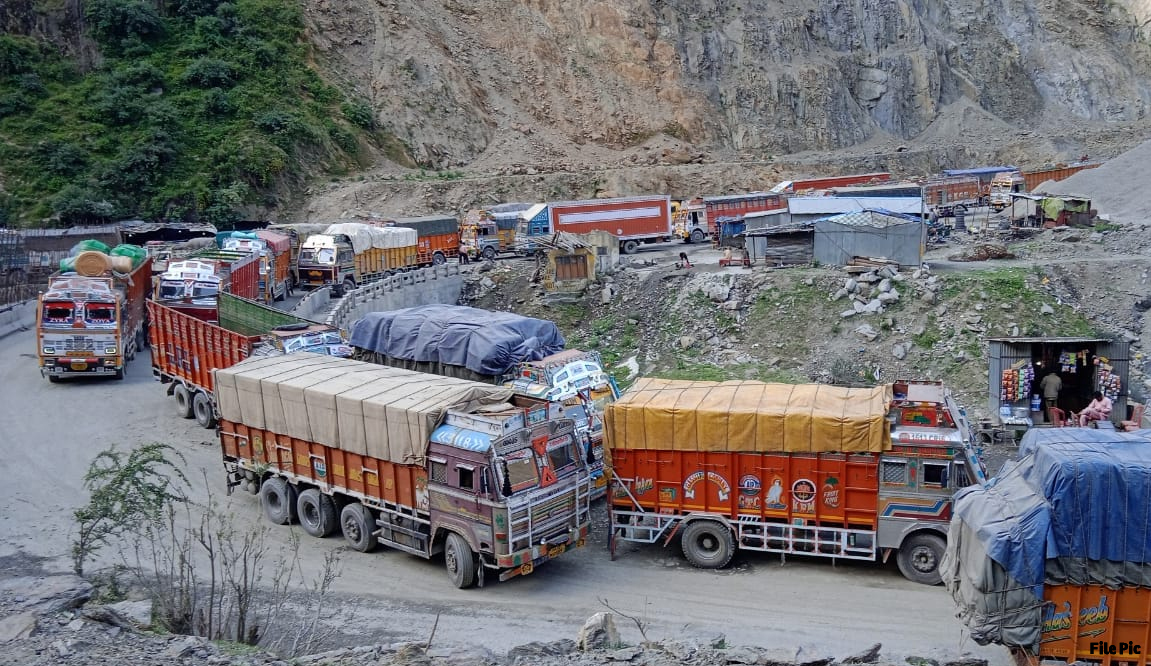 Traffic suspended on Srinagar-Leh highway for weekly maintenance