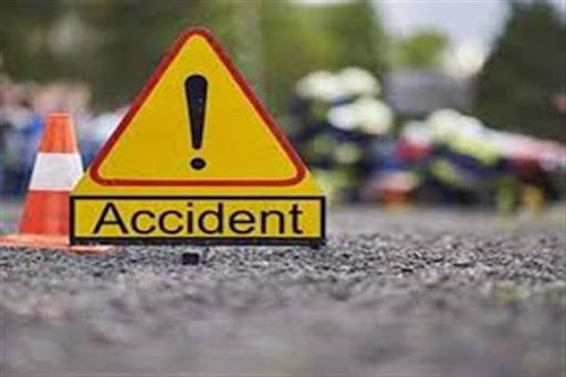 Driver dies in dumper and tata-mobile collision