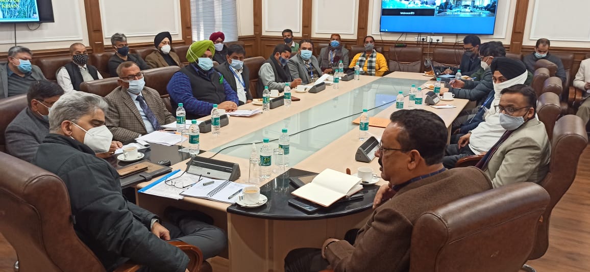 Dulloo holds deliberations with Kisans ahead of budget formulation
