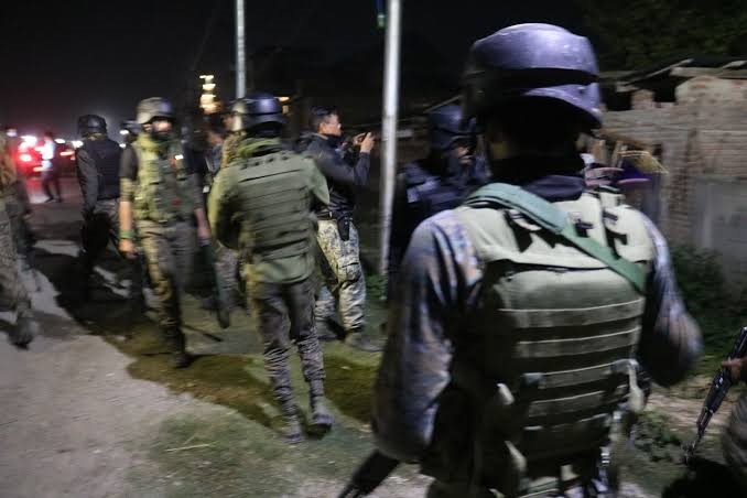 Central Kashmir: 3 Militants killed; 3 Cops, CRPF Trooper Injured In Pantha Chowk