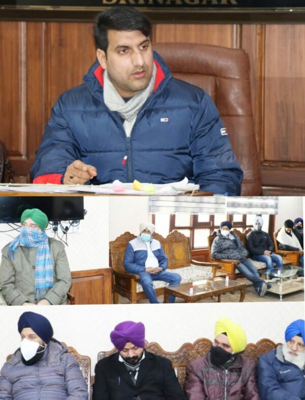 Sikh delegation calls on DC Srinagar; Highlight Gurdwara Management issues