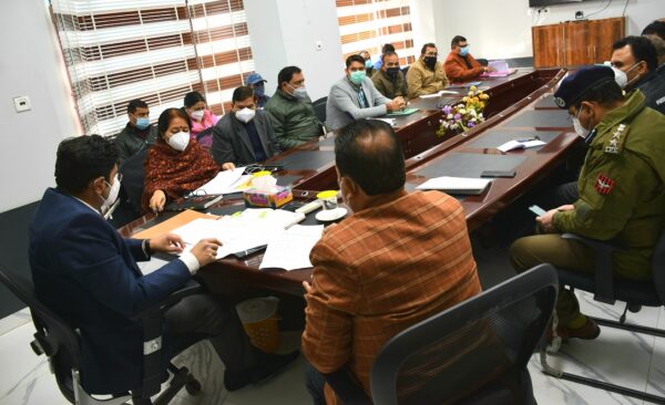 District officials should be visible in the field during road clearance, restoration works: Div Com