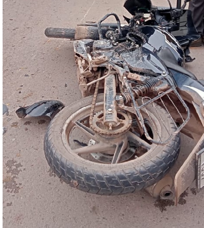 19-Yr-Old Pillion Rider Killed, Motorcyclists Injured in Accident With BSF Bus In Rajouri