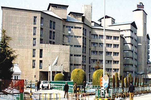 SKIMS to have online payment system to facilitate patients
