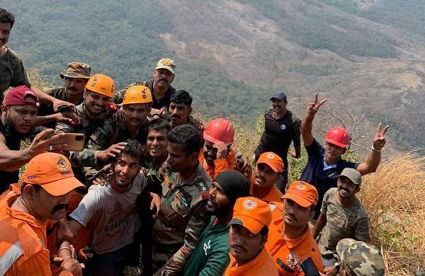 Army rescues youth from hill cleft.
