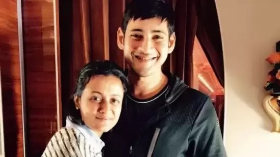 Mahesh-Namrata celebrate 17 years of marriage