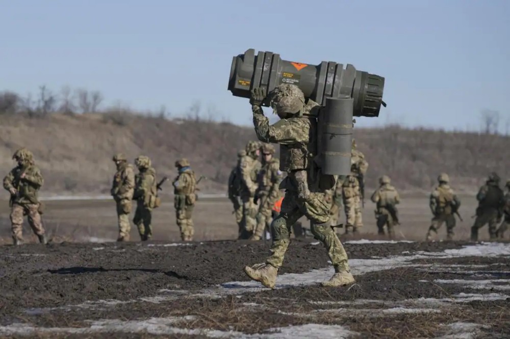 Russia announces end of Crimea military drills