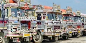 Transporters Body Calls For ‘Chaka Jam’ In Kashmir On March 30