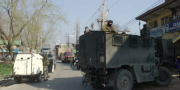 Three LeT militants killed in Kashmir gunfight:Police