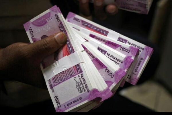 Kulgam Admin provided Rs 1 Lakh ex-graria relief to Slain Panch’s family