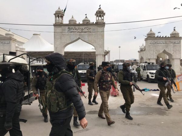 One foreign militant killed in Hazratbal shootout; 2 others manage to flee: IGP Kashmir