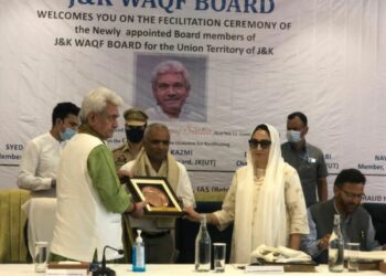 LG also releases Kashmiri poetry collection by Dr Ghulam Nabi