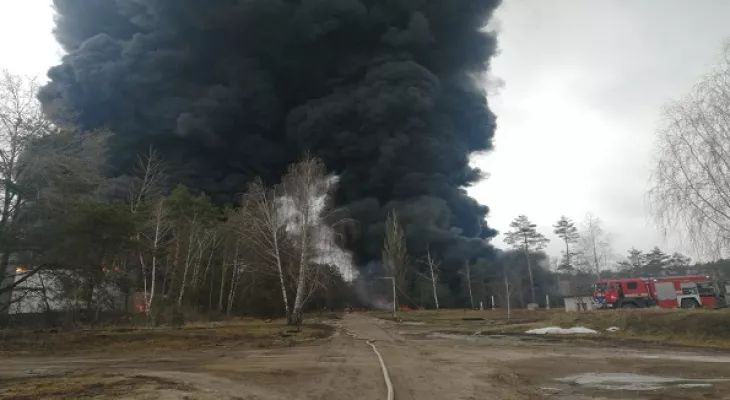 Russian troops advance amid Ukraine resistance