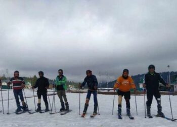 Specially-abled get ski training in Kashmir
