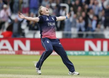 Shrubsole completes 100 ODI wickets