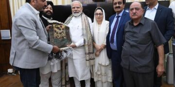 Led by Dr Darakhshan Andrabi, J&K Business Leaders Meet Prime Minister