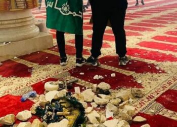 60 Palestinians injured in Jerusalem mosque incident