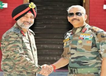 Lt Gen Pandey hands over command of 15 Corps to Lt Gen Aujla