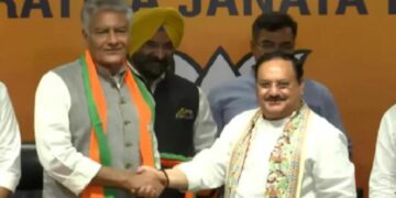 Senior Congress leader Sunil Jakhar joins BJP