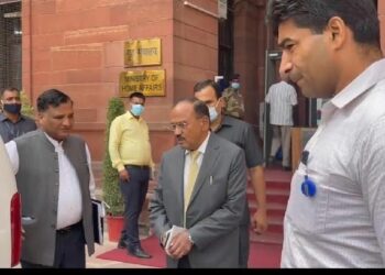 Amit Shah Meets National Security Adviser On Targeted Killings In Kashmir