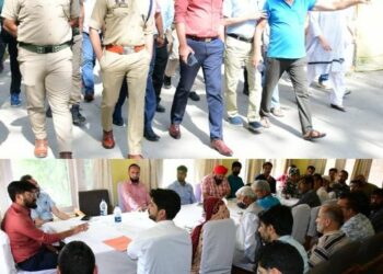 DC Ganderbal visits Kheer Bhawani Shrine 