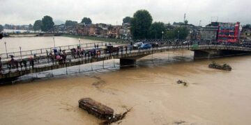 Jhelum Crosses Flood Danger Mark In Sangam, Srinagar