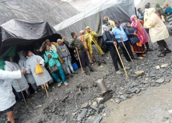 15 Amarnath Yatries Killed, Over 40 Still Missing As Cloud Burst Hits Cave Area