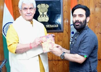LG releases Hindi Ghazal anthology of Satish Vimal