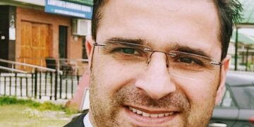 Police carries searches at residences of 3 lawyers in advocate Babar Qadri’s killing case