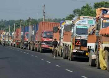 Growers facing hurdles in transporting consignment outside Valley