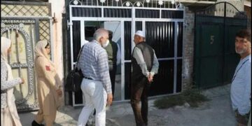 SIU of Srinagar Police conducts raids in Soura area